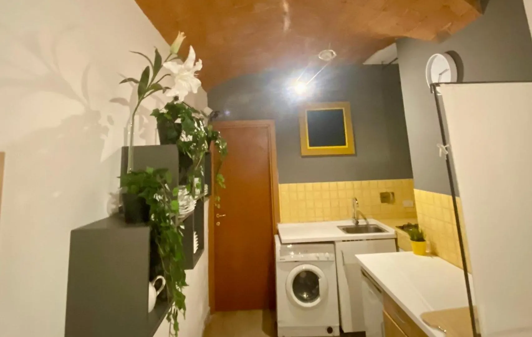 Apartment Appartamento Vicino Il Colosseo Rome Italy